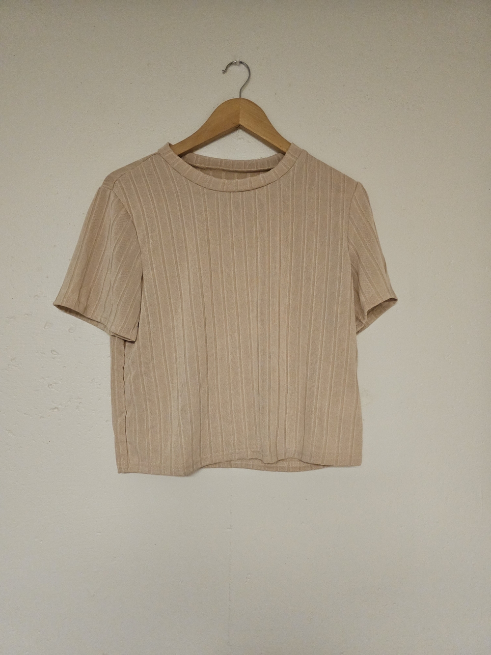Women's Ribbed Short Sleeve Cropped Tee in Beige - Sleeper Set